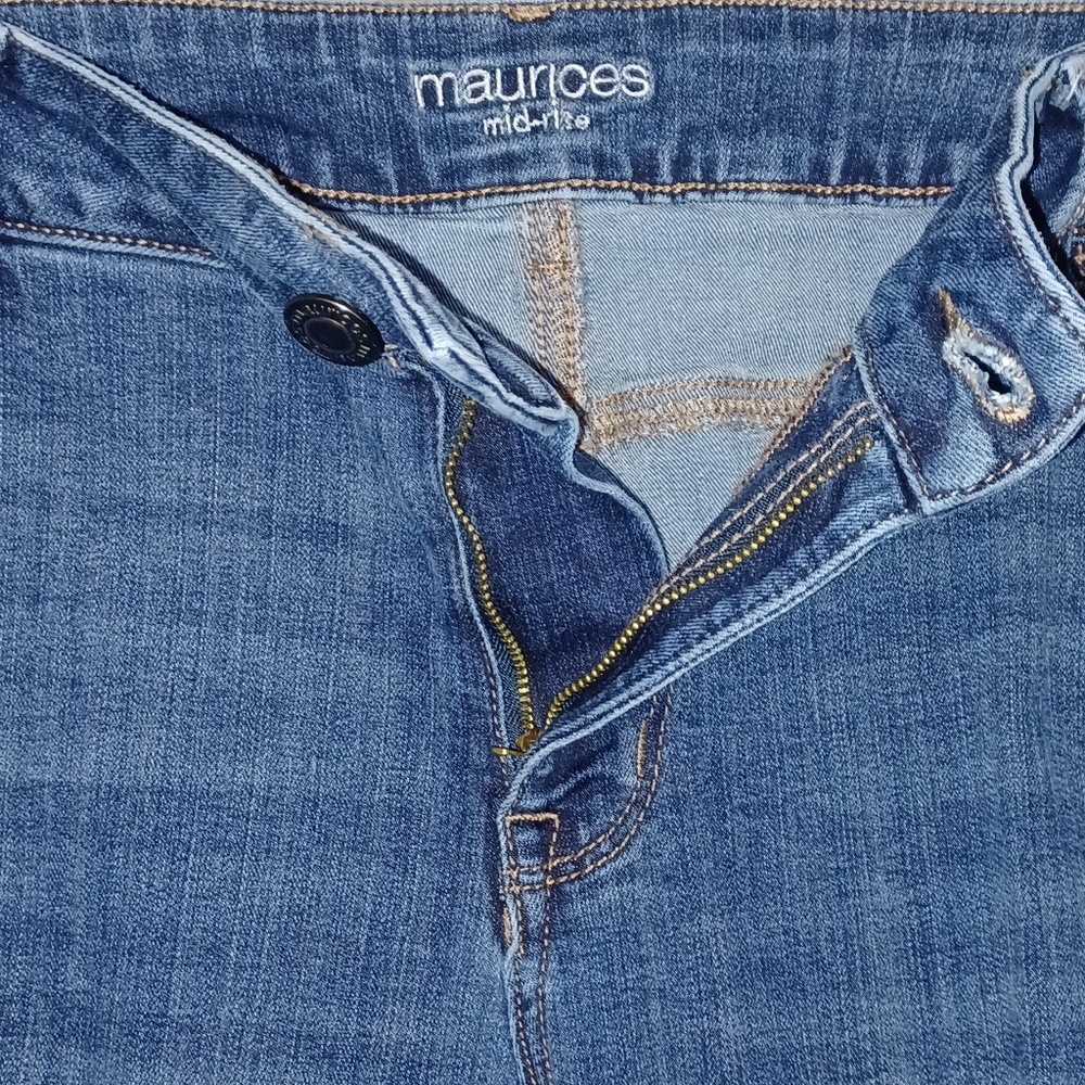 Maurices mid-rise skinny jeans - Picture 7 of 8